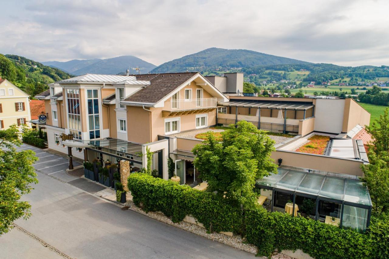 Hotel-Restaurant Allmer Weiz Exteriör bild