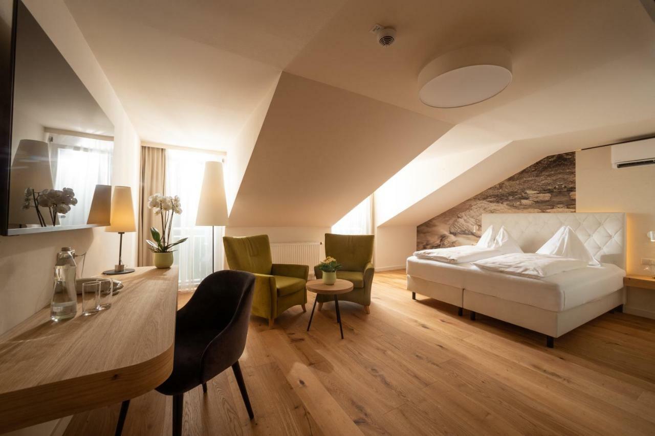 Hotel-Restaurant Allmer Weiz Exteriör bild