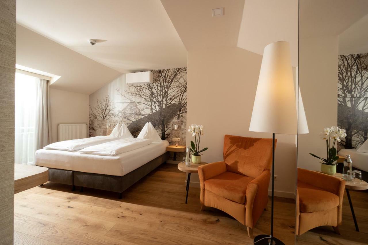 Hotel-Restaurant Allmer Weiz Exteriör bild