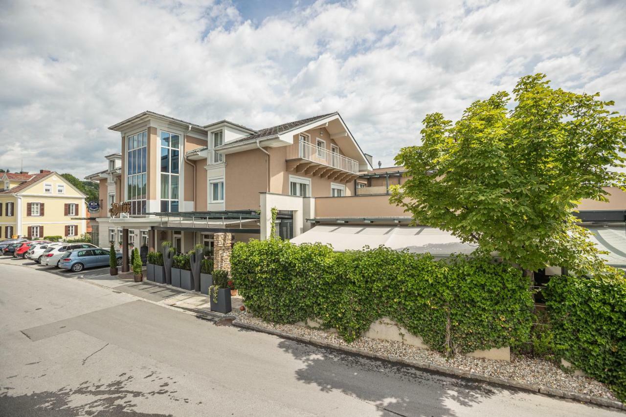 Hotel-Restaurant Allmer Weiz Exteriör bild