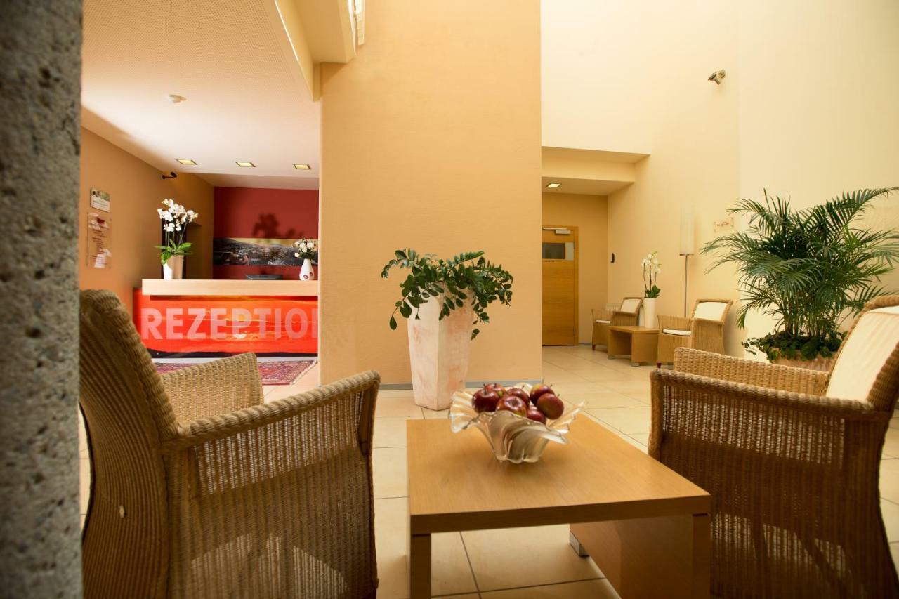 Hotel-Restaurant Allmer Weiz Exteriör bild