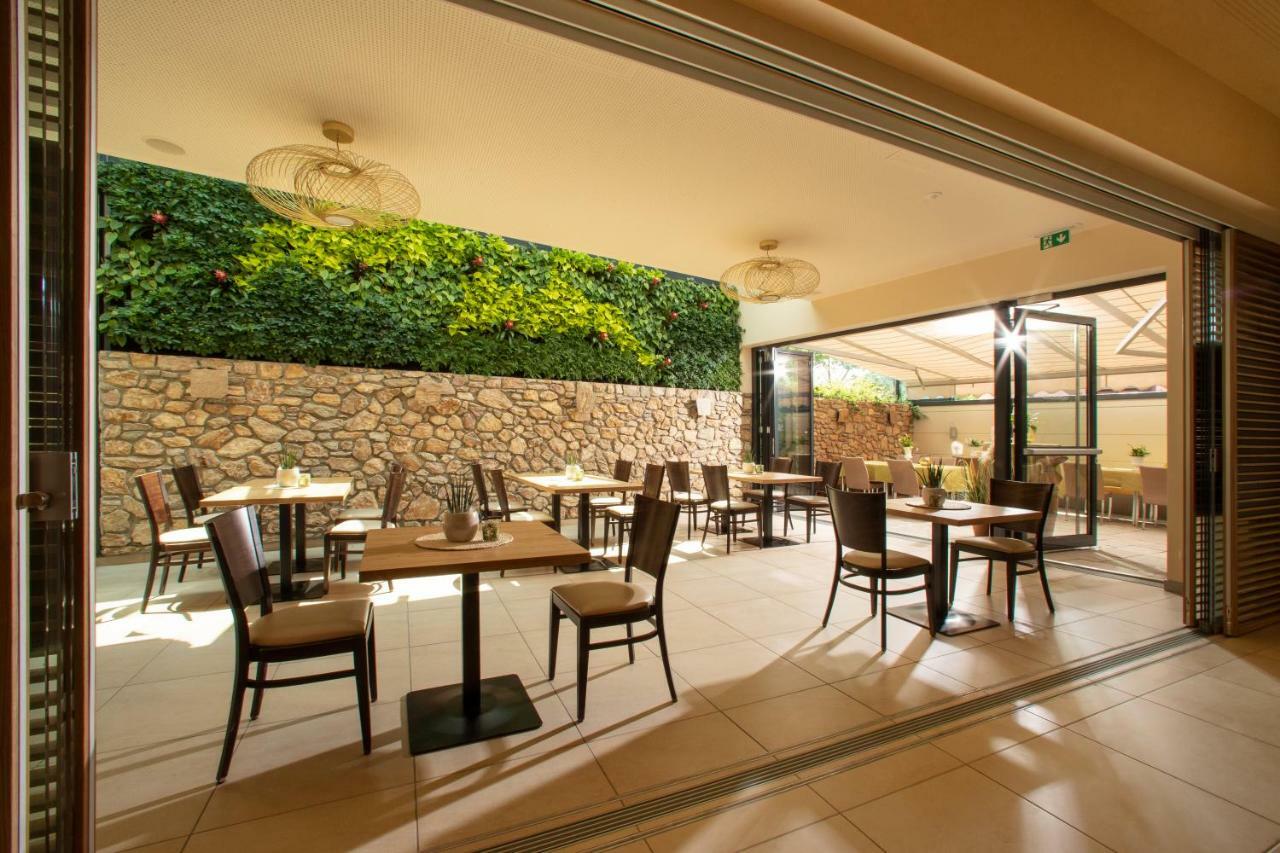 Hotel-Restaurant Allmer Weiz Exteriör bild
